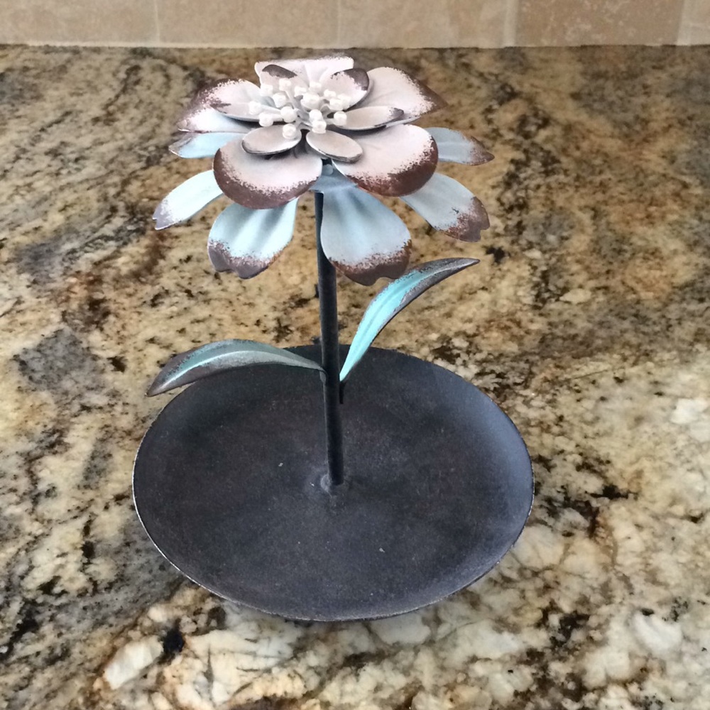 Jewelry dish catch all flower